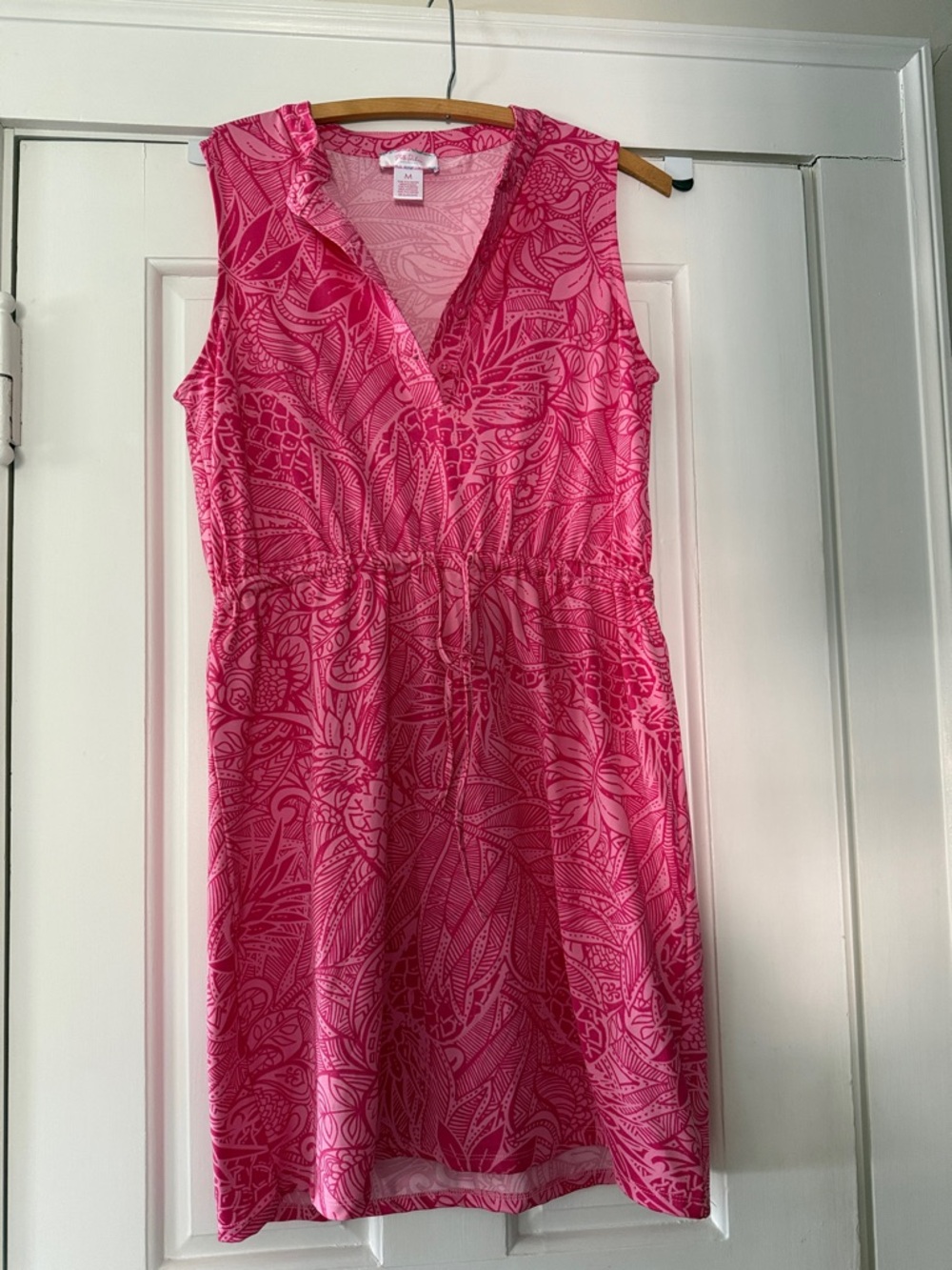 Steffi Parker Bright Pink Sleeveless V-Neck Printed Dress medium